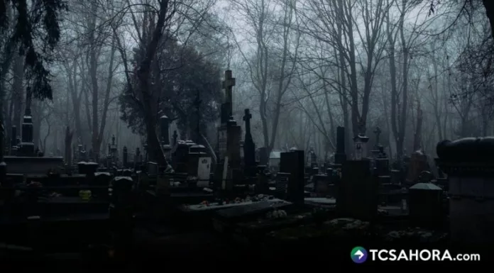 El necroturismo ha despertado el interés de aquellos que se atreven a caminar durante la noche entre tumbas, misterio y señales paranormales.