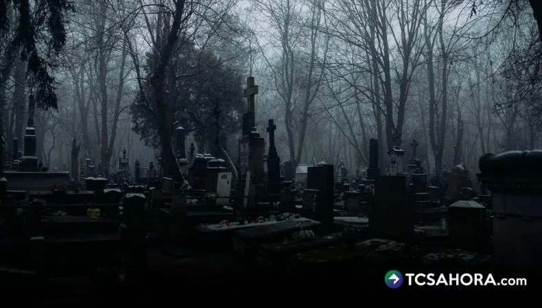 Necroturismo: Entre tumbas y lo paranormal