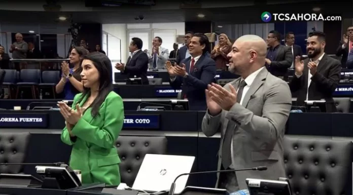 Asamblea ratificó reforma para elegir diputados de la diáspora