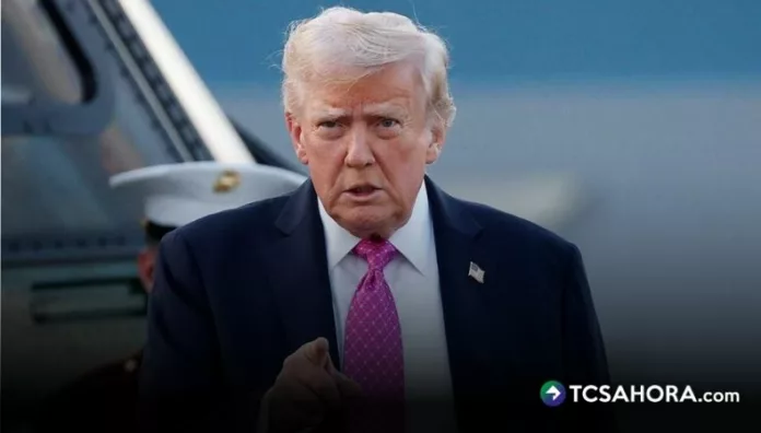 Donald Trump amenazó con una mayor fuerza militar contra Irán si no hay acuerdo, tras un ataque en el estrecho de Ormuz.