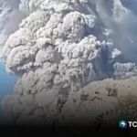 Erupción de volcán Dukono deja tres senderistas fallecidos en Indonesia