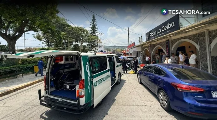 Menor de edad atropellado por microbús