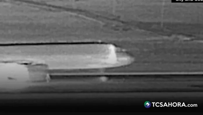 Un hombre falleció tras ser impactado por un avión en el Aeropuerto Internacional de Denver, en Estados Unidos.