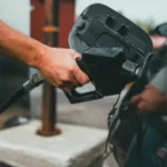 Precios de los combustibles subirán hasta $0.11 en todo el país