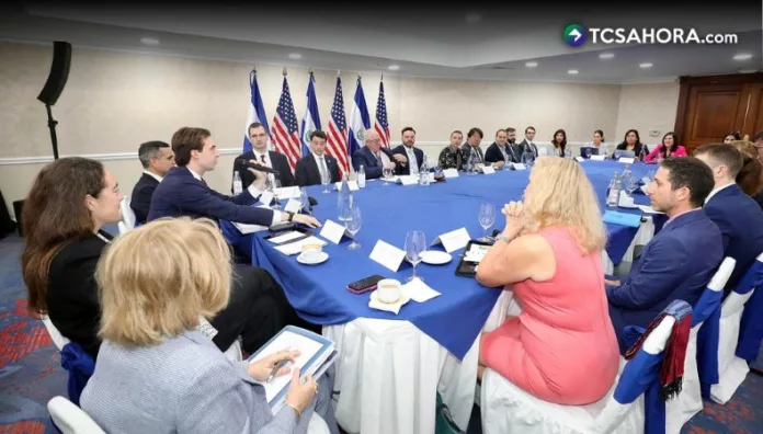 Delegación de EE.UU. busca oportunidades económicas con El Salvador