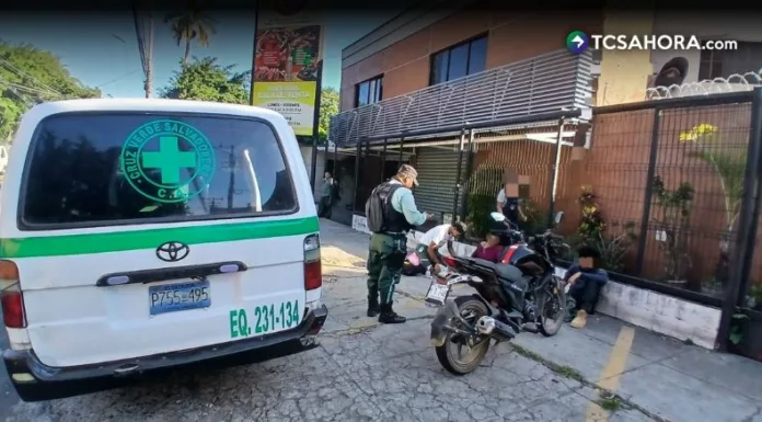 Motociclistas lesionados en Santa Tecla