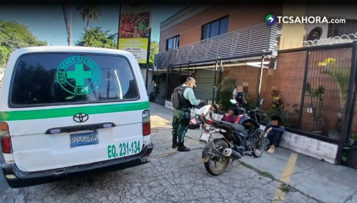 Motociclistas lesionados en Santa Tecla