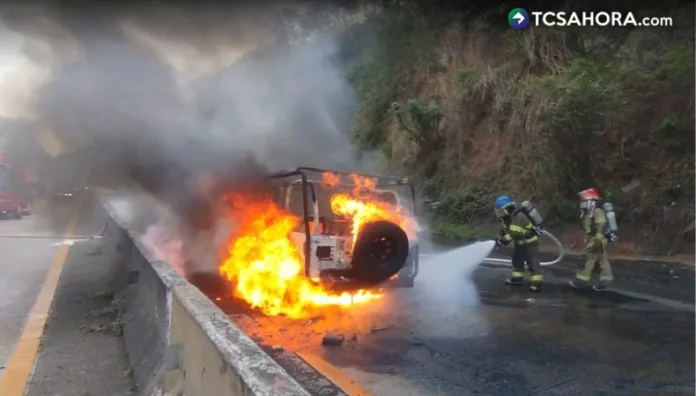 Calor y falta de mantenimiento aumentan riesgo de incendios en vehículos