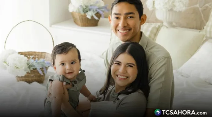 El hijo de Fernanfloo debutó en las redes sociales junto a sus padres, logrando sus primeras fotos virales.