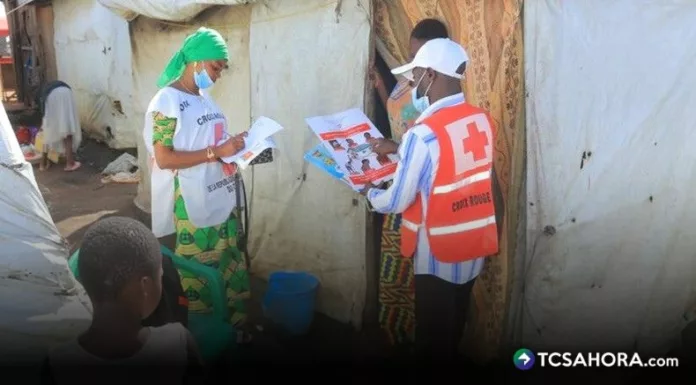 Mueren tres voluntarios de Cruz Roja bajo sospecha de Ébola