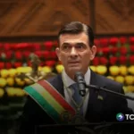 Presidente de Bolivia reduce su salario y el de ministros ante crisis