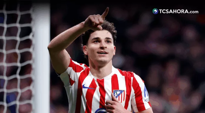 Julián Álvarez rechazó una oferta de renovación del Atlético de Madrid y su salida toma fuerza ante el interés del Barcelona y PSG.