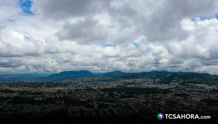 El ambiente estará cálido durante el día, pero a partir de la tarde y la noche se pueden tener lluvias, acompañadas de ráfagas de viento.