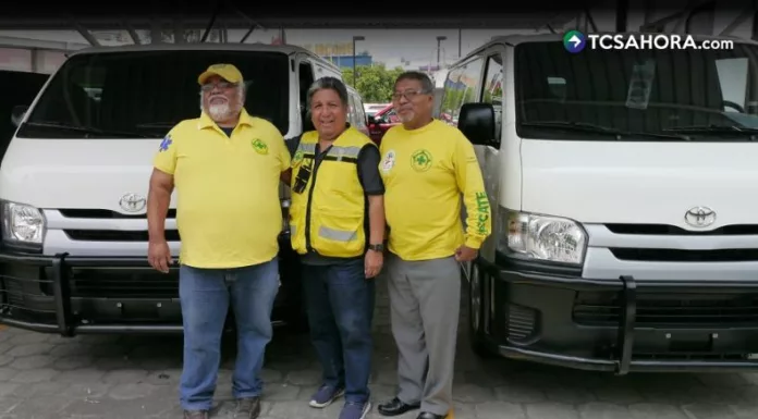 Comandos de Salvamento recibe tres vehículos para ambulancias