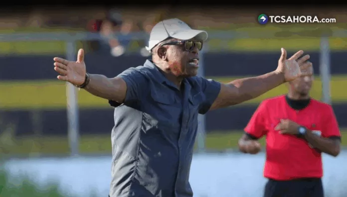 CD Platense llegó a un acuerdo para rescindir el contrato con Agustín Castillo luego de la sanción de seis meses al técnico peruano.
