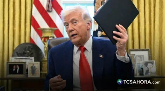 Donald Trump firmó una orden ejecutiva para revisar modelos de Inteligencia Artificial antes de su lanzamiento.
