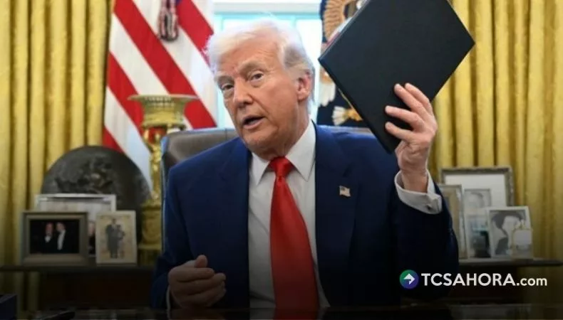 Trump ordena revisar modelos de Inteligencia Artificial