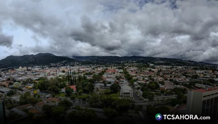 Hoy tendremos nubosidad y también temperaturas de hasta 38 ° Celsius; pero, por la tarde y noche, lluvias con actividad eléctrica.
