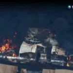 Incendio de gran magnitud consume fábrica en Perú