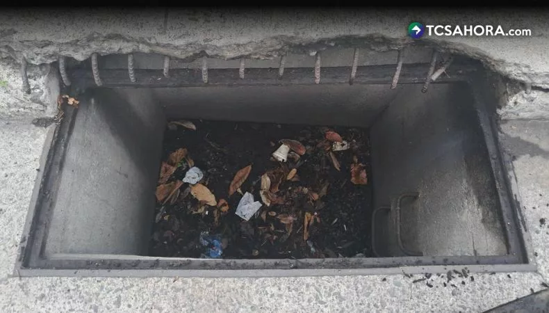 El mantenimiento de tragantes y canales ayuda a evitar inundaciones y daños
