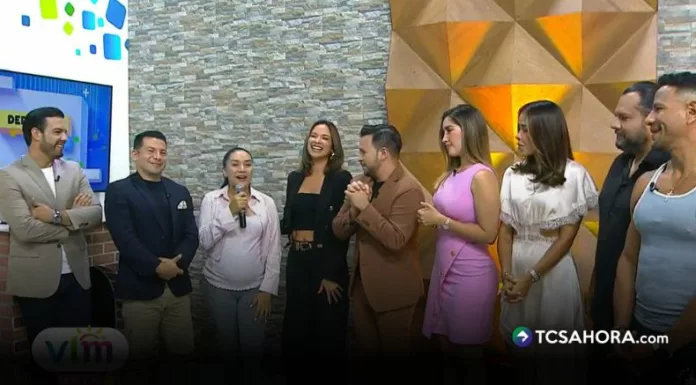 La esposa del presentador apareció por sorpresa en el set de Viva la Mañana. La pareja compartió detalles sobre los seis meses de embarazo.