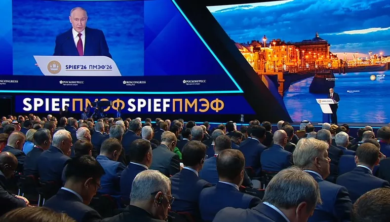 Vladimir Putin participó en el Foro Económico Internacional