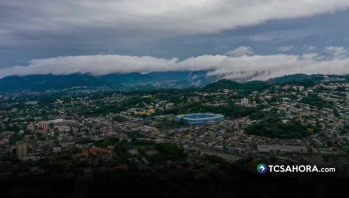 Medio Ambiente prevé precipitaciones durante todo el día, con tormentas más fuertes por la noche y ráfagas de viento superiores a 40 km/h.