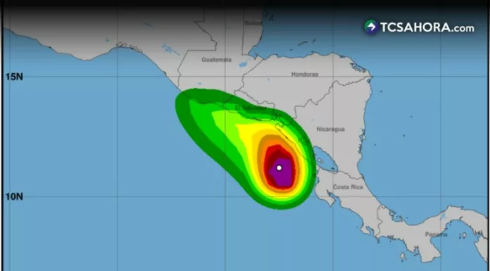 Depresión tropical se convierte en tormenta Cristina