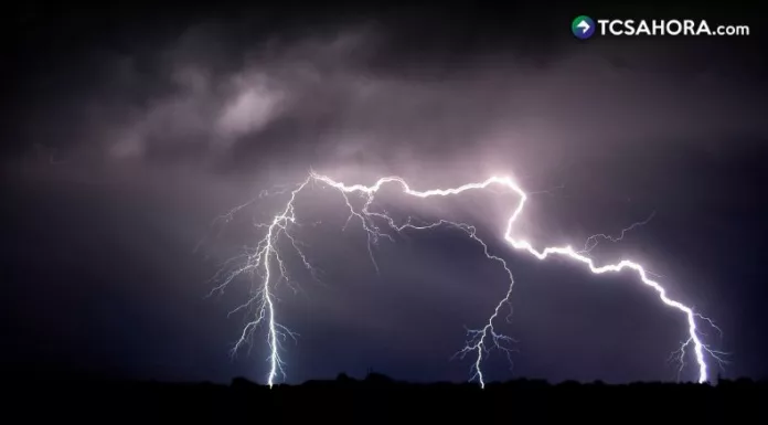 Cubrir espejos durante una tormenta es una práctica que ha trascendido de generación en generación. Pero ¿es mito o realidad?