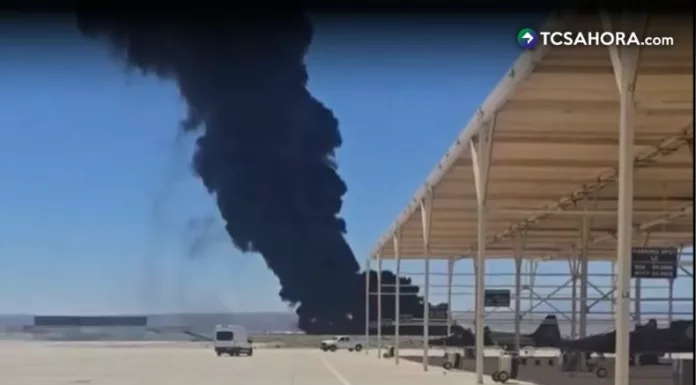 Accidente de bombardero en California deja ocho fallecidos