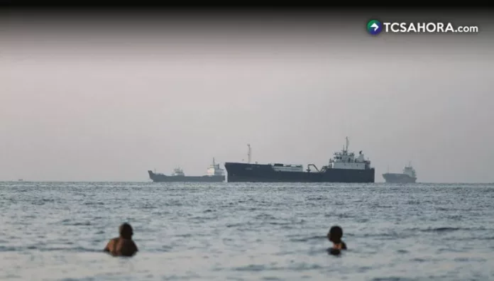 JD Vance: 12.5 millones de barriles de petróleo pasaron por Ormuz