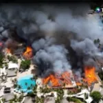 Incendio consume hotel de playa en República Dominicana