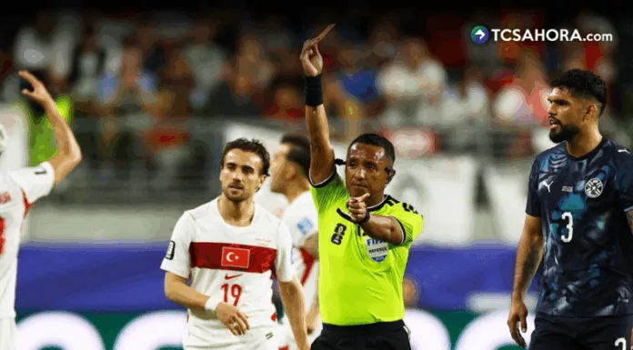 Iván Barton dirigió su primer partido en la Copa del Mundo 2026 entre las selecciones de Turquía y Paraguay.