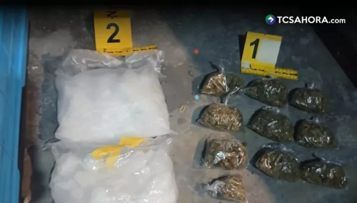 Autoridades incautan drogas en dos viviendas de La Libertad