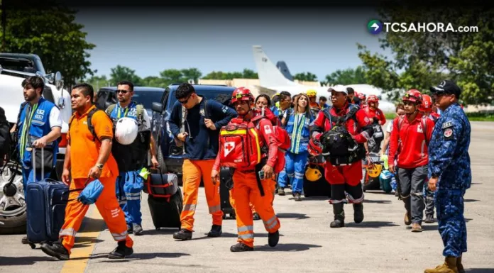 Equipo de respuesta salvadoreño sale rumbo a Venezuela