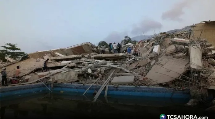 Suben a 589 los fallecidos por el doble terremoto en Venezuela