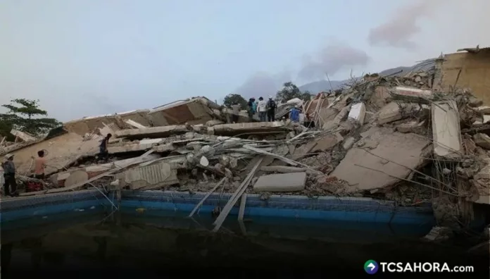 Suben a 589 los fallecidos por el doble terremoto en Venezuela
