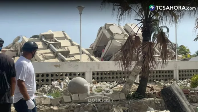 La cifra de fallecidos por los terremotos en Venezuela continúa en aumento. Se reportan 3,238 heridos y más de 3,100 familias damnificadas.