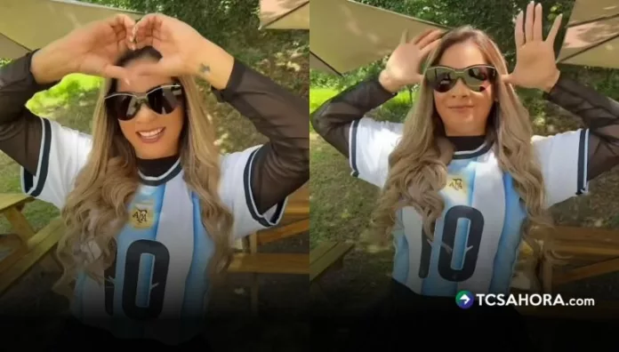 Liz Pleitez apareció con la camiseta de Argentina para recrear los festejos de Messi y otros jugadores de la selección argentina en Prendi2.