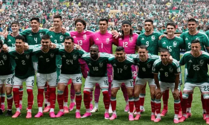 México juega hoy contra Ecuador, es su cuarto partido en este mundial, van con la mira puesta en el quinto juego, que es casi una obsesión mexicana