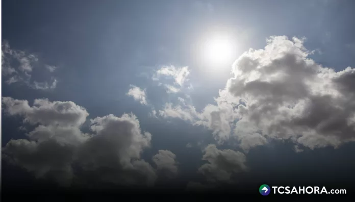 Temperatura bastante elevada durante el día: el ambiente caluroso se tendrá en todo el país. Al final de la tarde, podrán tenerse lluvias.