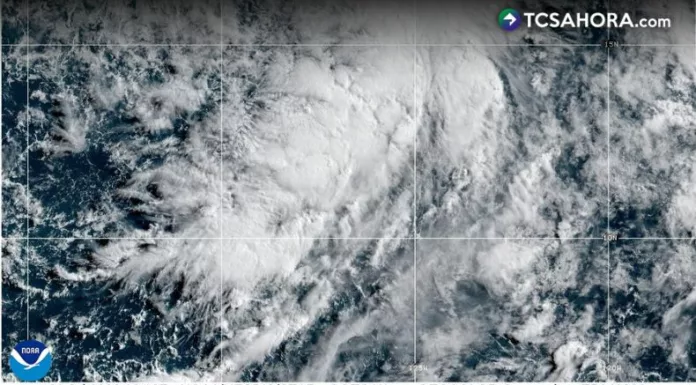 Depresión tropical se mueve lentamente en el Pacífico