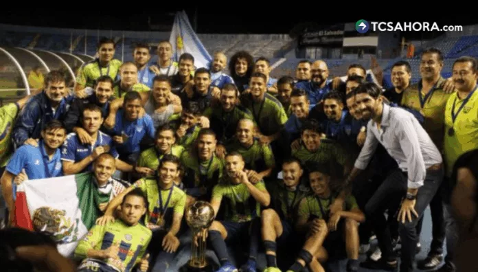 Tras la dura eliminación en fase de grupos del Mundial 2026, la selección de Uruguay cambiaría de director técnico.