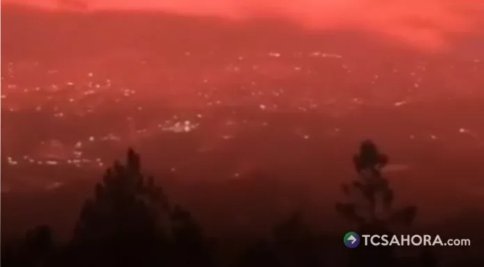 Un fenómeno inusual llamó la atención en Venezuela tras teñirse de rojo el cielo a una semana de los terremotos.