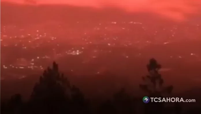 Un fenómeno inusual llamó la atención en Venezuela tras teñirse de rojo el cielo a una semana de los terremotos.