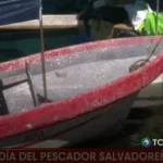 Pescador mantiene viva tradición en La Paz