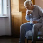 ¿Cómo prevenir complicaciones de neumonía en adultos mayores?
