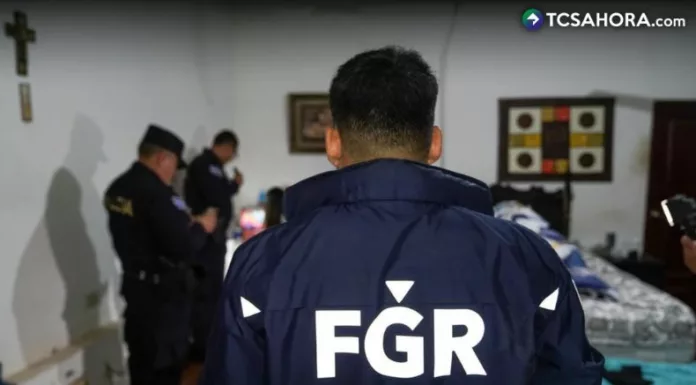 Según las investigaciones, los detenidos viajaban y al ingresar al país no declaraban los celulares y consolas de videojuegos