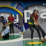 Henry Urbina y Teté compiten en Play con reto mundialista