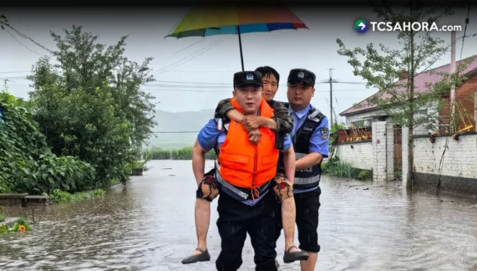 Más de 15 mil personas evacuadas en China por tifón Bavi